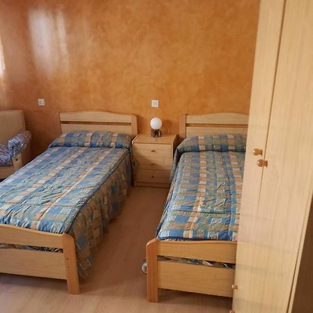 Habitaciones Pension El Parque Сабиньяниго Экстерьер фото