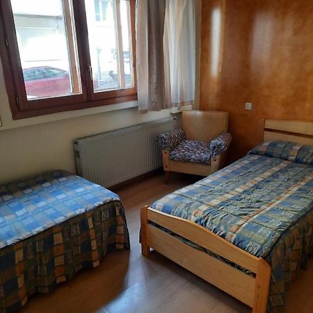 Habitaciones Pension El Parque Сабиньяниго Экстерьер фото